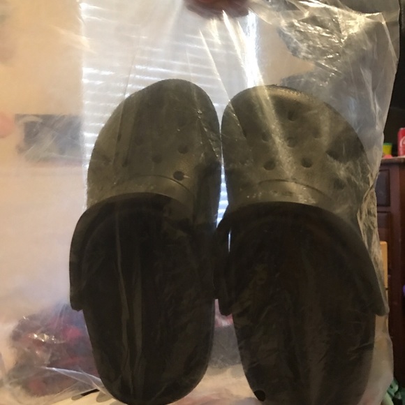 Junior crocs size 1 - Picture 3 of 4